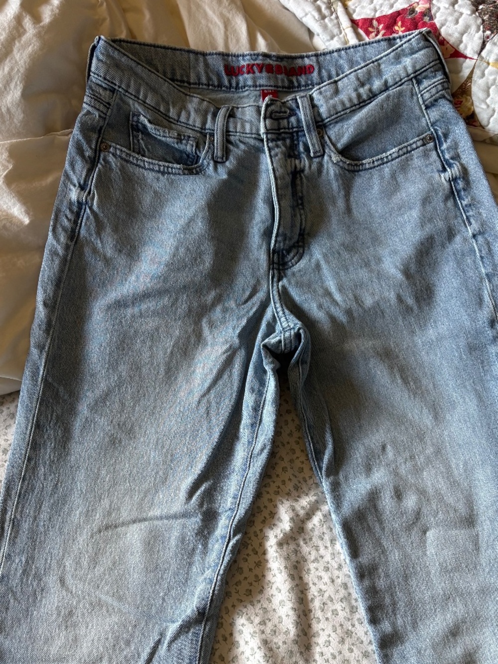 Lucy brand straight “Zoe”